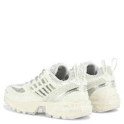 Sneakers & Slip-On