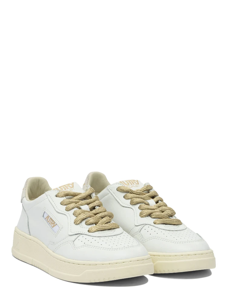 "Medalist Low" sneakers alternative
