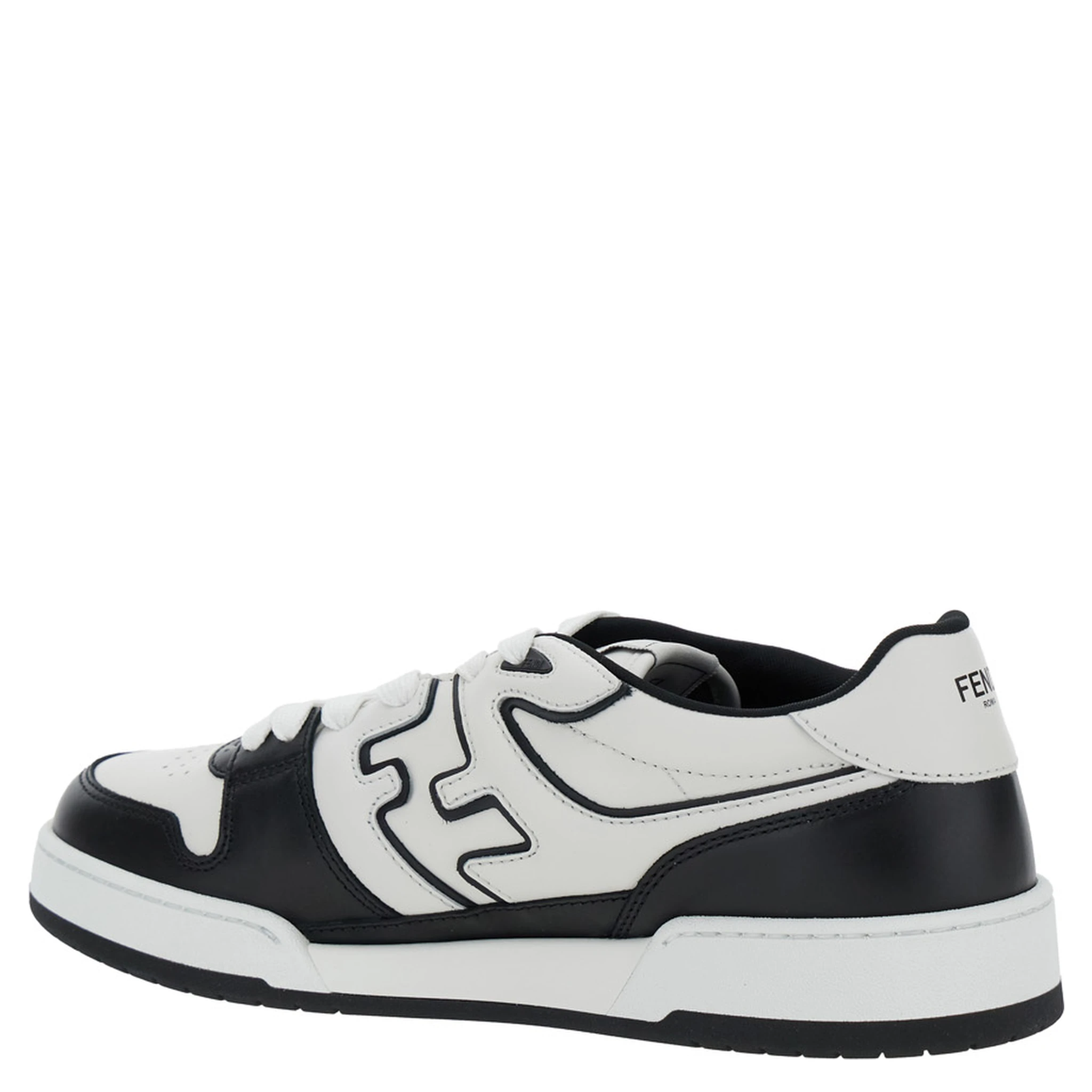 حذاء رياضي أبيض وأسود منخفض الرقبة بتفاصيل FF من الجلد للرجال