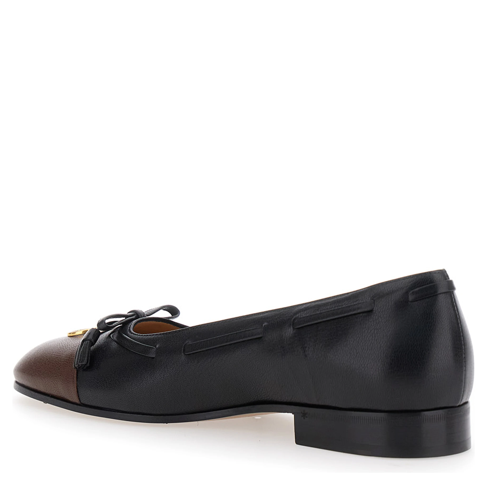 Valet du Roi Black Ballet Shoes with Bow Detail and VLogo Plaque on the Front in Leather Woman
