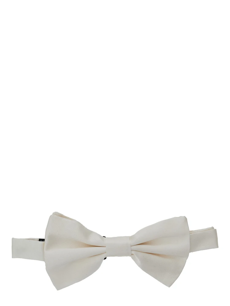White Bowtie with Rear Hook Closure in Silk Man
