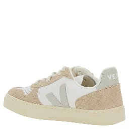 White Low Top Sneakers with Logo Patch on the Side and Contrasting Heel with Logo Lettering in Leather Unisex