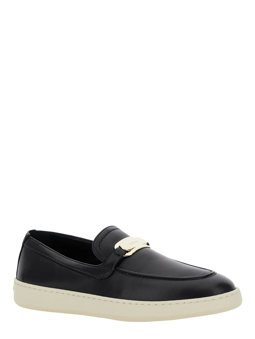 Crio Black Loafers with Logo Plaque in Leather Woman