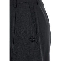 Black Trousers with Pleats on the Front and Side Logo Patch in Stretch Tech Wool Woman