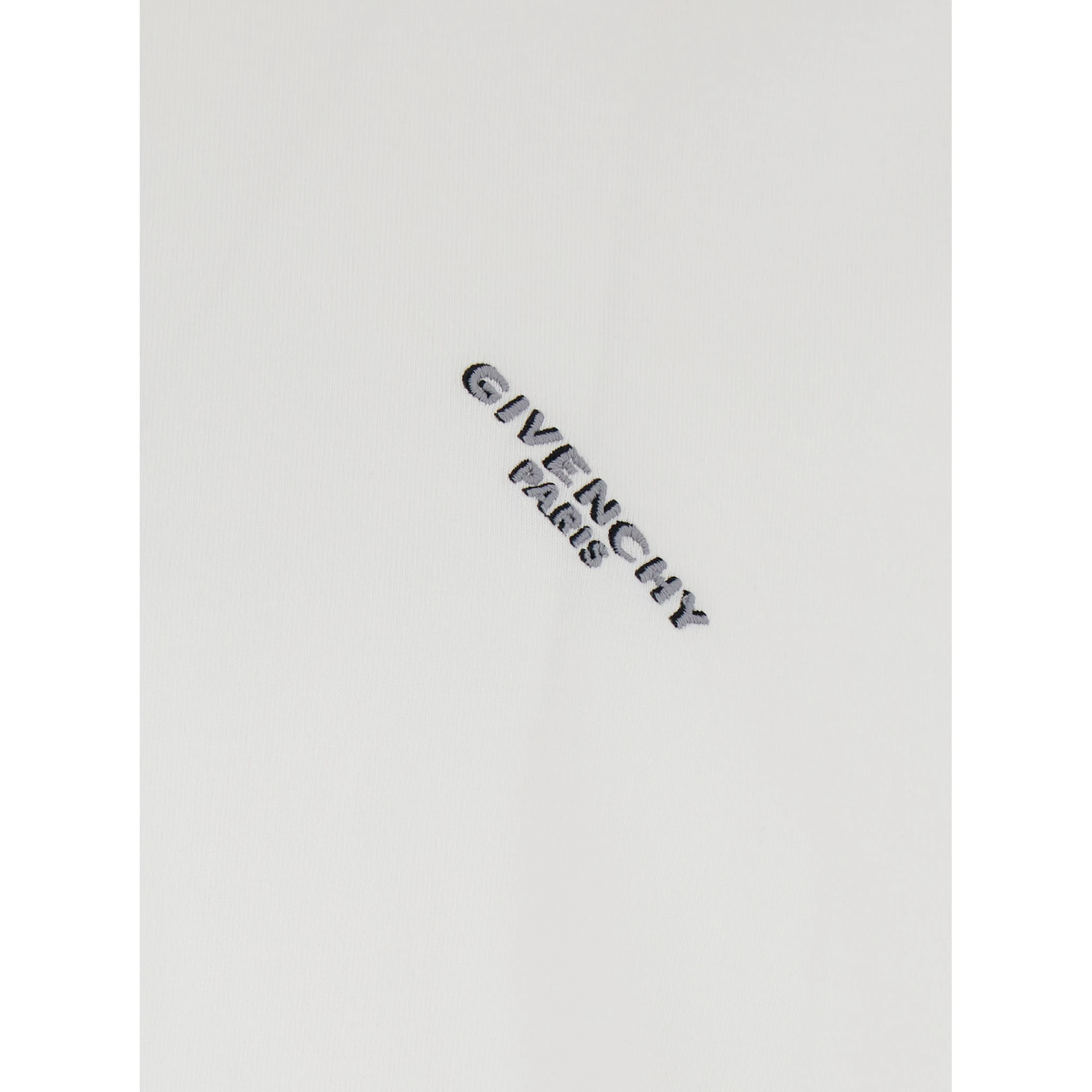 تي شيرت أبيض بشعار مطرز قطريًا من القطن الرجالي