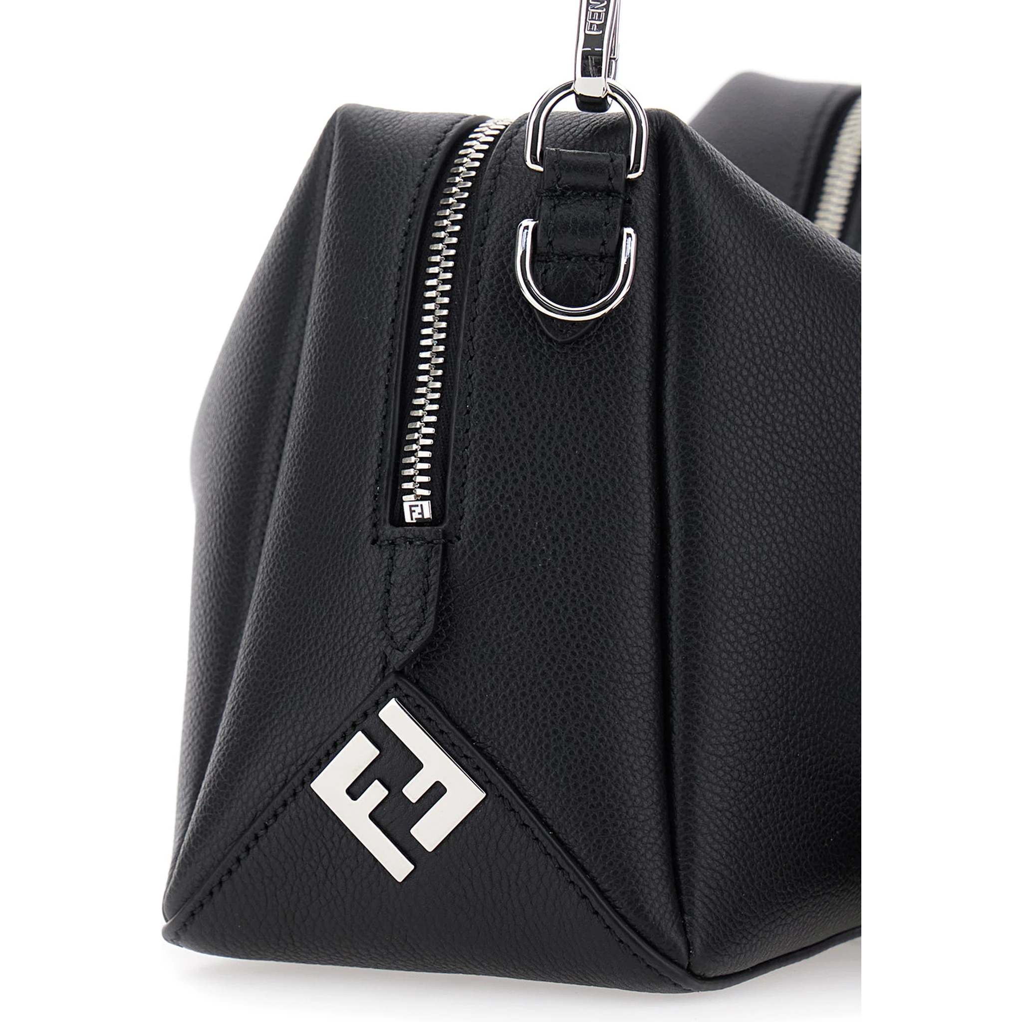 حقيبة كتف لوي متوسطة الحجم سوداء اللون مع حزام قابل للإزالة من الجلد للرجال