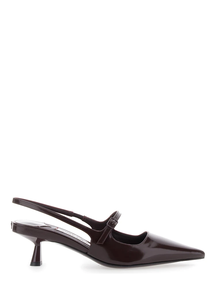 Bordeaux Pumps with Pointed Toe Design in Leather Woman