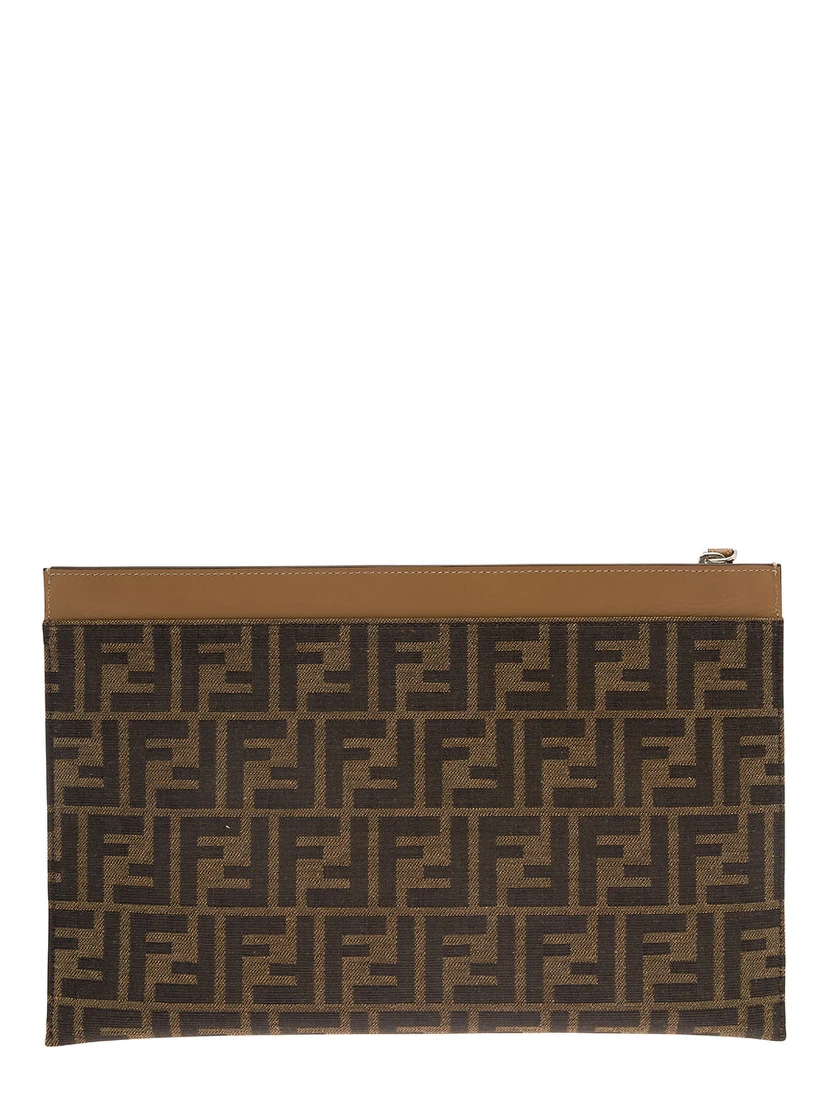 حقيبة يد بنية اللون مزينة بنقش FF كامل من القماش والجلد للرجال