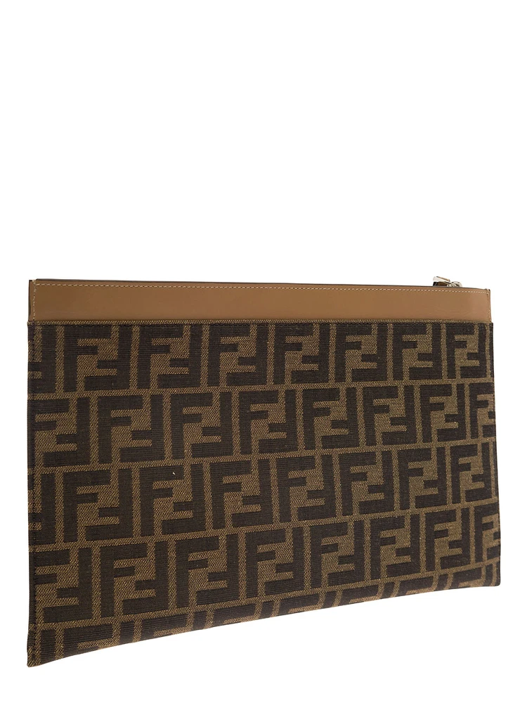 حقيبة يد بنية اللون مزينة بنقش FF كامل من القماش والجلد للرجال alternative