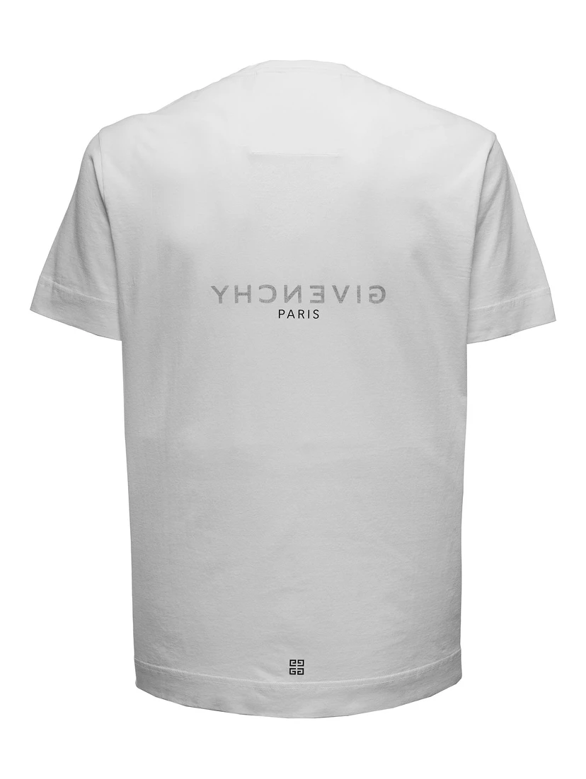 تيشيرت أبيض برقبة دائرية وشعار مطبوع على الجهة الأمامية من القطن الرجالي