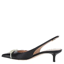 Black Décolleté with Bow and Logo Plaque on the Front in Leather Woman