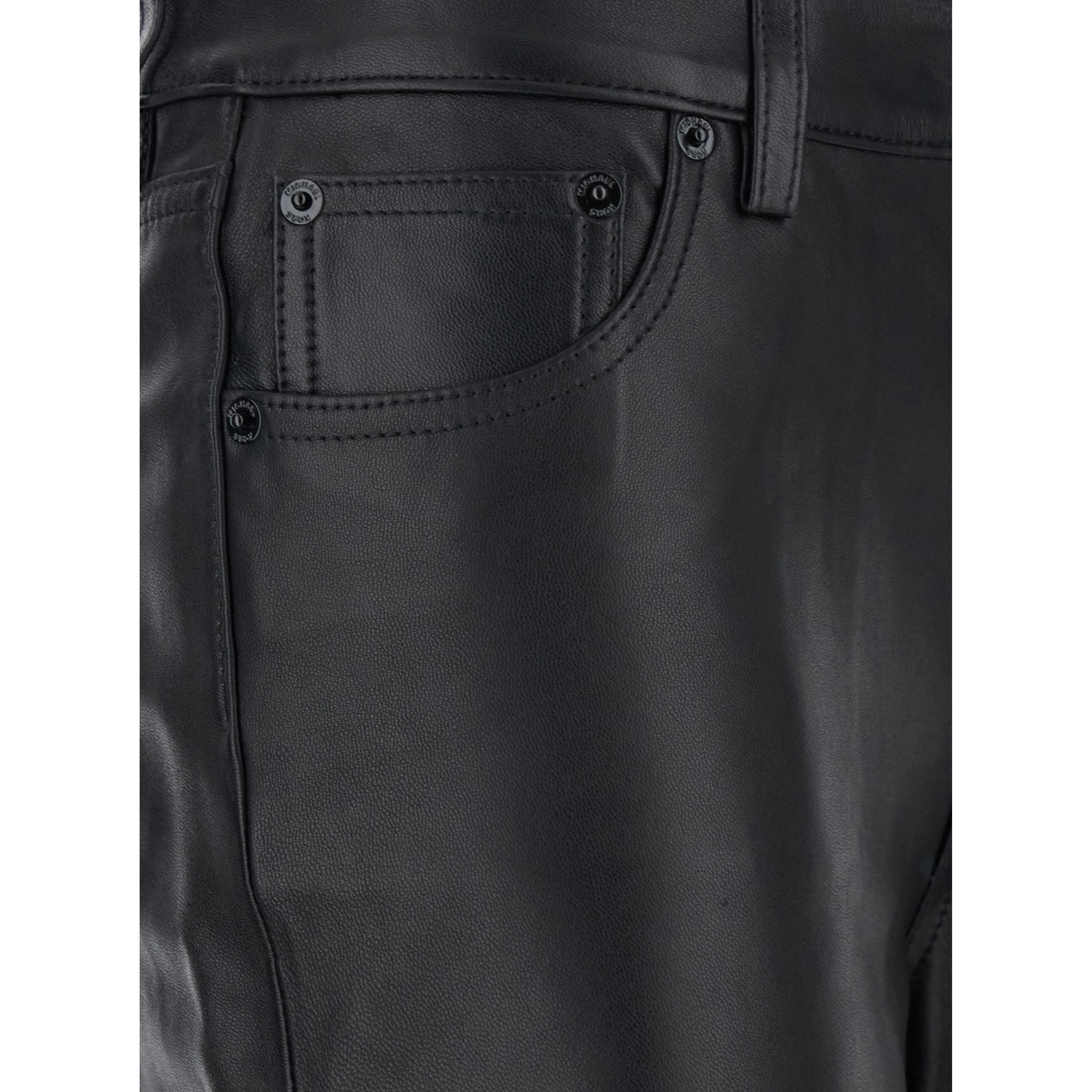 Black Pants with Belt Loops in Leather Woman