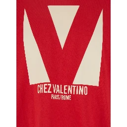 تيشيرت شيز أحمر برقبة دائرية وطبعة شعار ماكسي في الأمام، مصنوع من القطن الرجالي