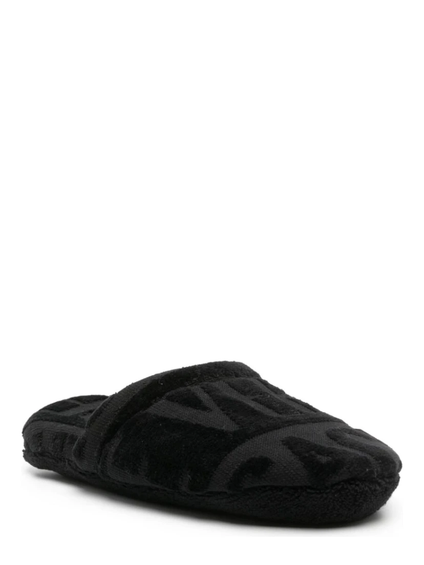 BATH SLIPPERS THE VERSACE