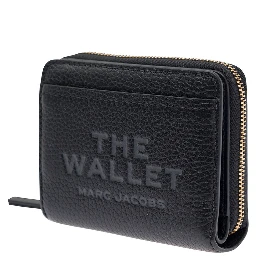 The Mini Black Wallet with Engraved Logo on the Front in Hammered Leather Woman