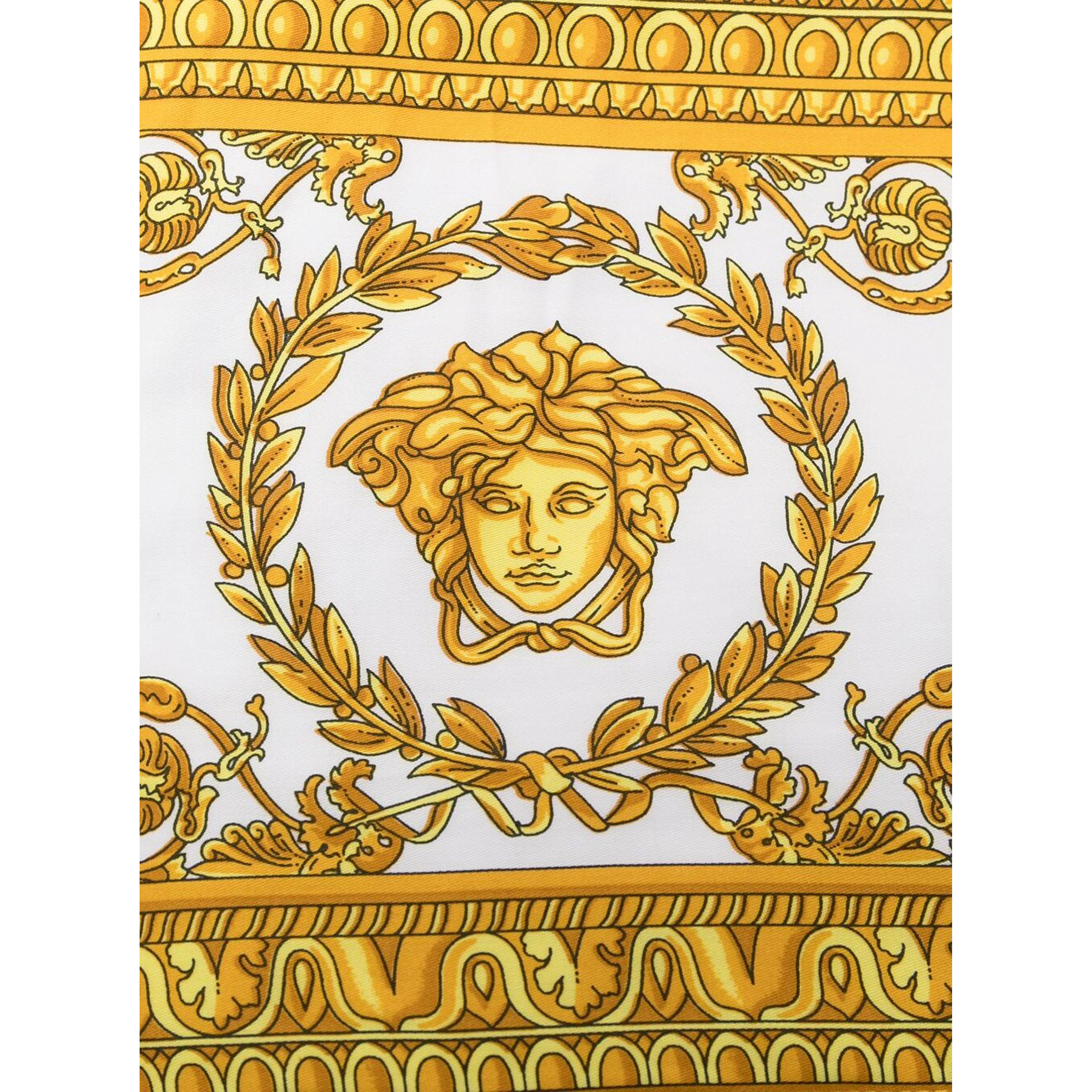 White Towel with Baroque Print Lining in Terry Cotton Home