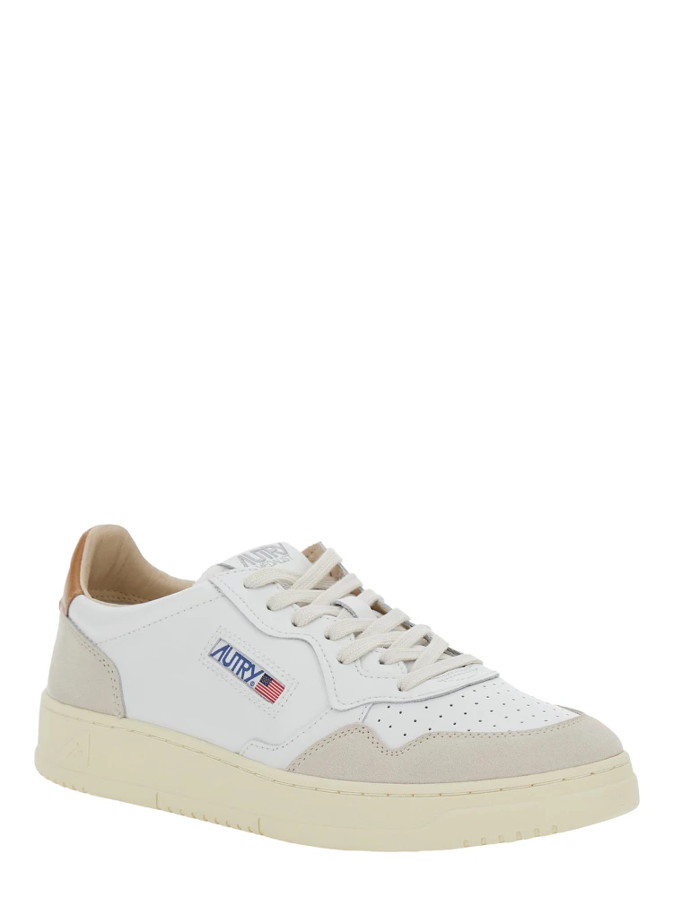 Medalist Low White Sneakers with Navy Blue Heel Tab in Leather Man alternative
