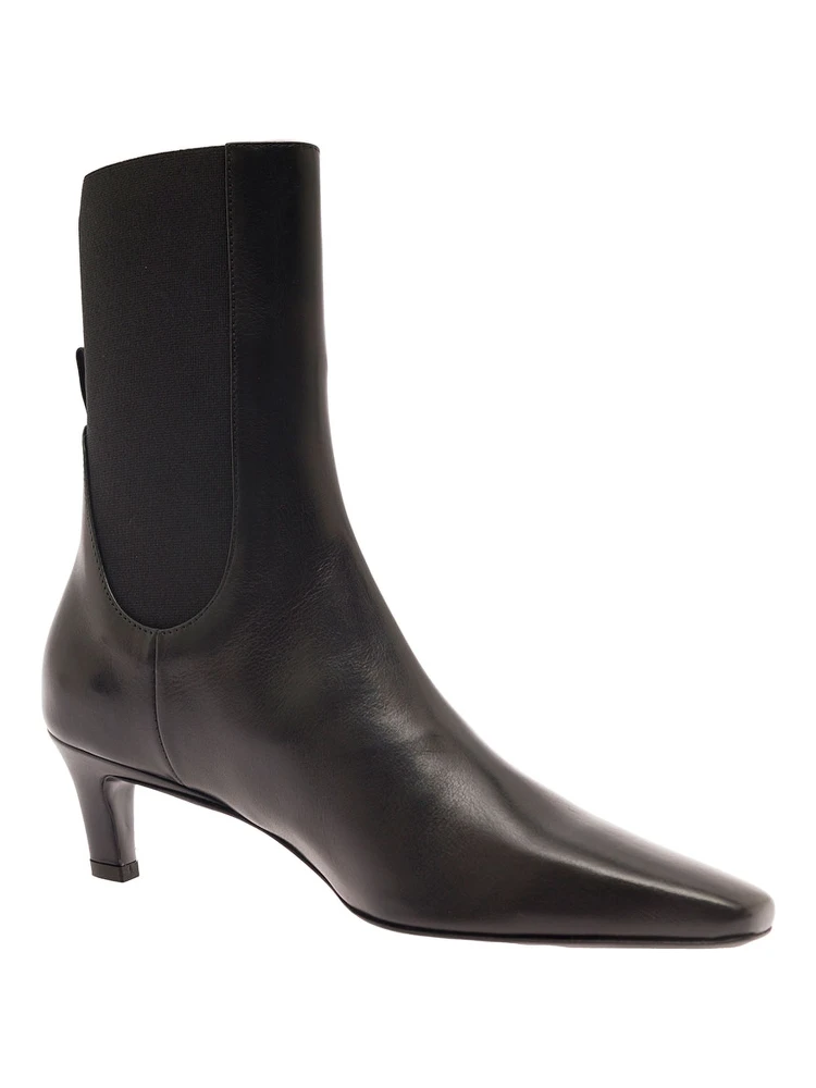 Black Pointed Ankle Boots with Elastica Bands in Leather Woman alternative