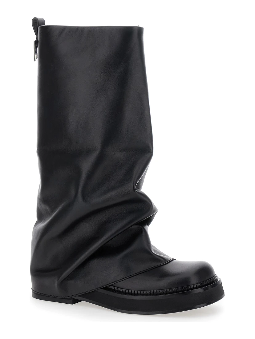 حذاء روبن أسود ذو مقدمة مربعة وشعار في الخلف، مصنوع من الجلد، للنساء