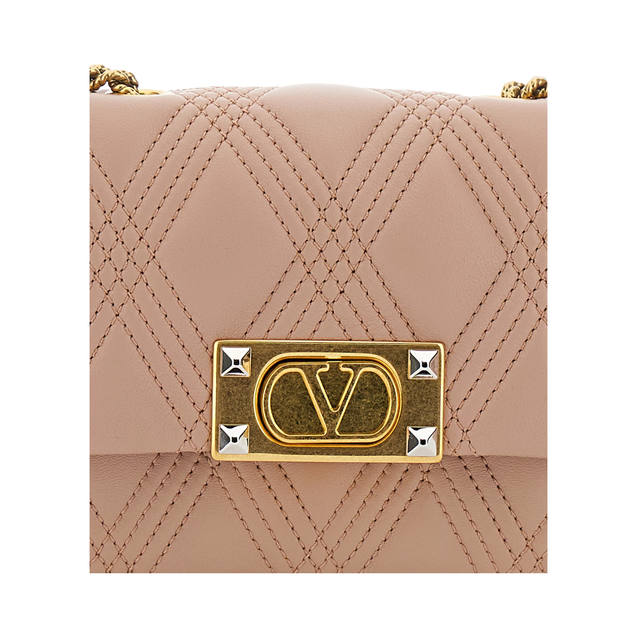 حقيبة كروسبودي مبطنة وردية اللون من كويلتي 67، مزينة بشعار V في الأمام، مصنوعة من الجلد، للنساء