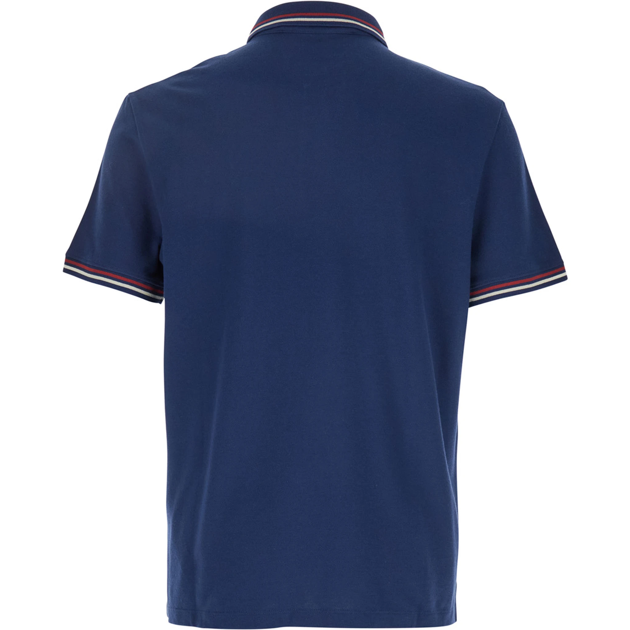 قميص بولو أزرق بياقة كلاسيكية وشعار مطبوع على الجهة الأمامية، مصنوع من القطن الرجالي