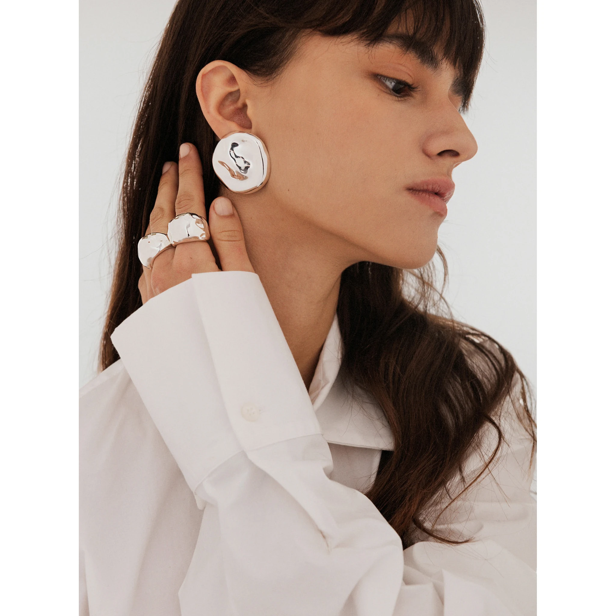 Mindy Metallic Earings with Circular Shape in Silver Plated Btonze Woman