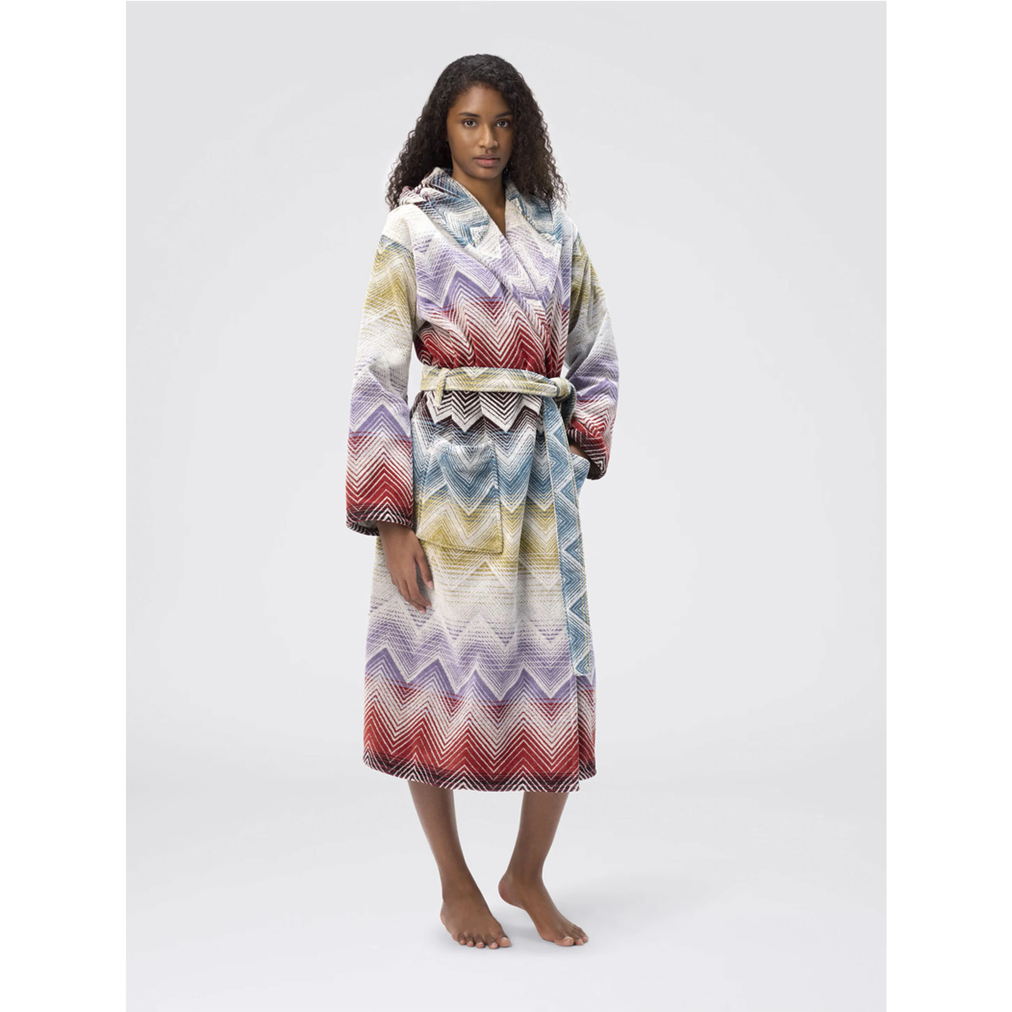 Marea Multicolor Bathrobe with Hood and All-Over ZIgZag Motif in Cotton Home