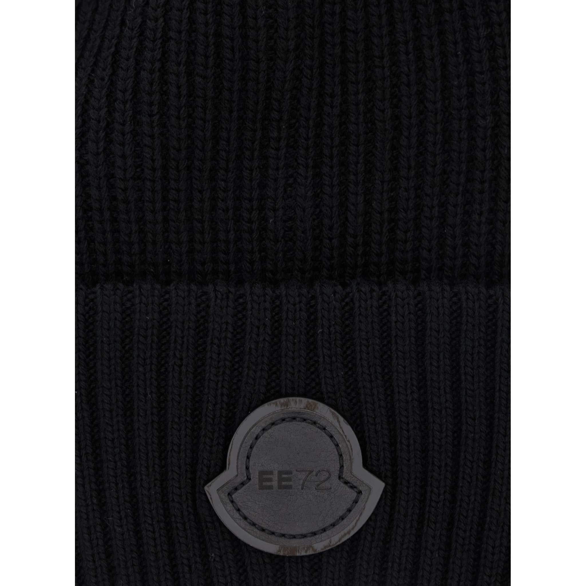 Black Ribbed Beanie with Logo Patch on the Front in Virgin Wool Woman