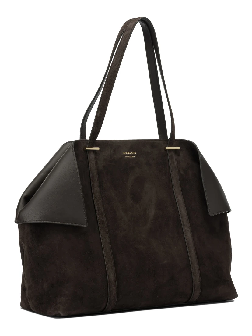 Shoulder bags