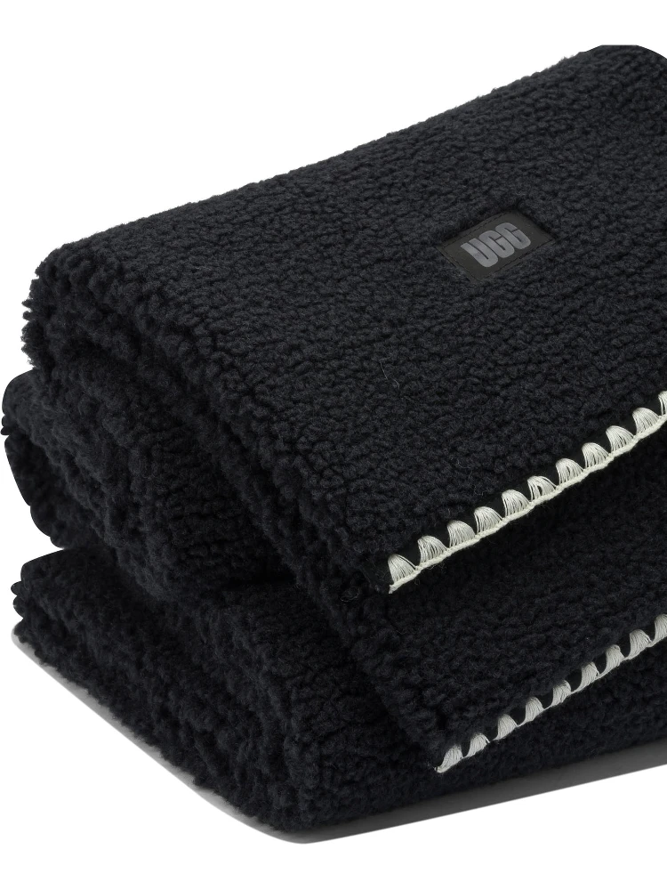 "Scalloped" Scarf in UGGfluff alternative