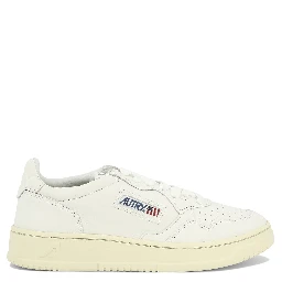 حذاء رياضي "ميداليست لو"