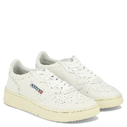 حذاء رياضي "ميداليست لو"