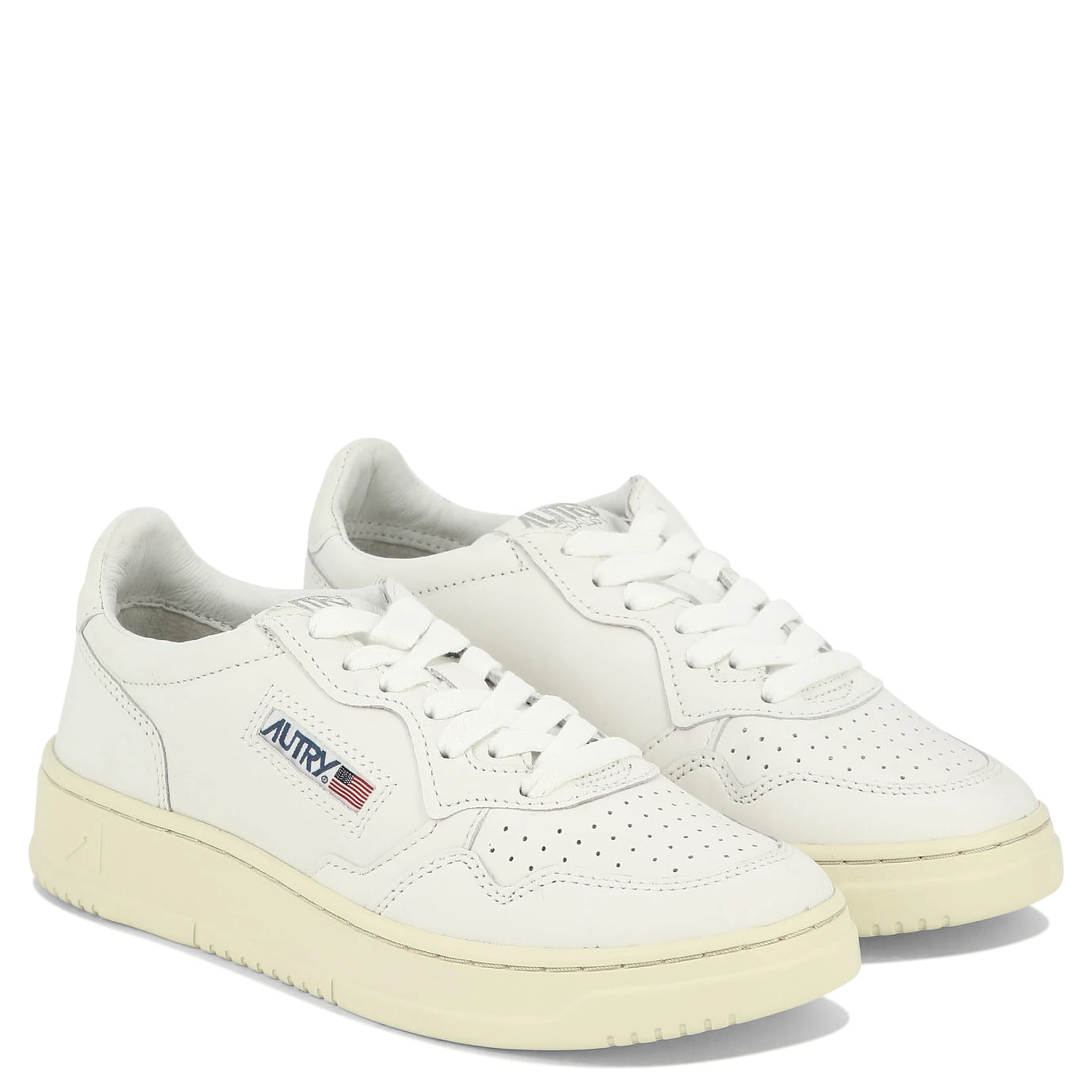 حذاء رياضي "ميداليست لو"