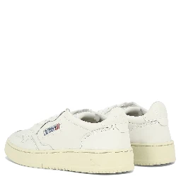 حذاء رياضي "ميداليست لو"