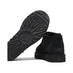 "Classic Ultra Mini" ankle boots