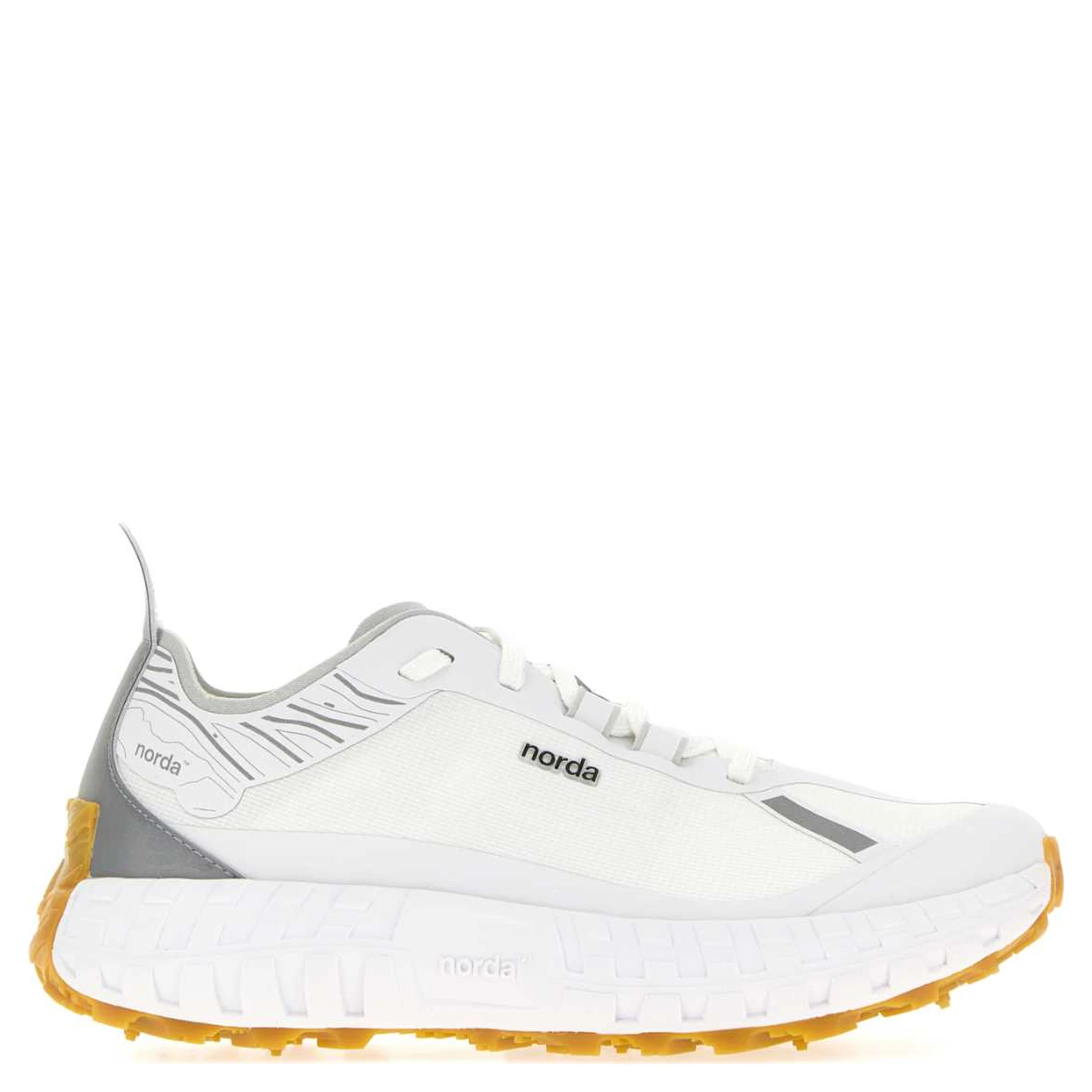 أحذية رياضية