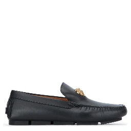 أحذية برباط