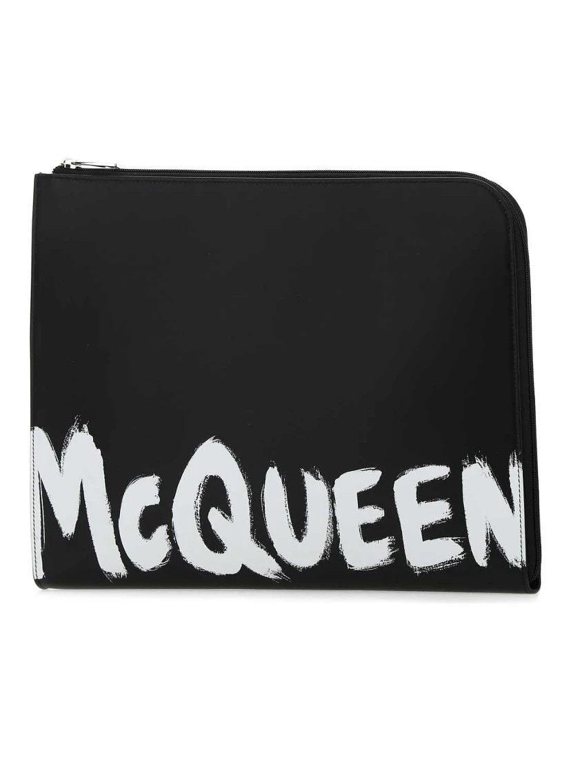 POUCH
