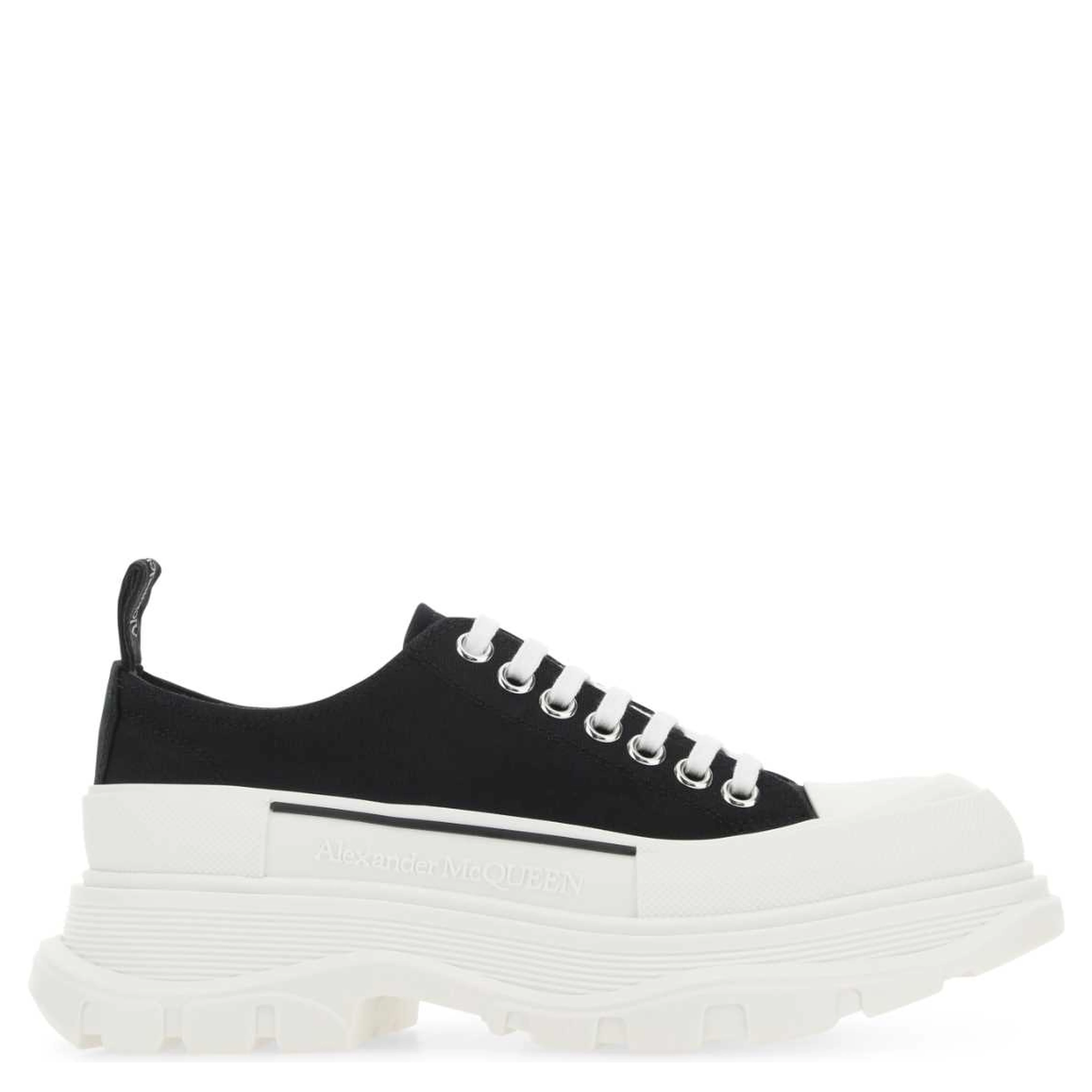 SCARPE STRINGATE