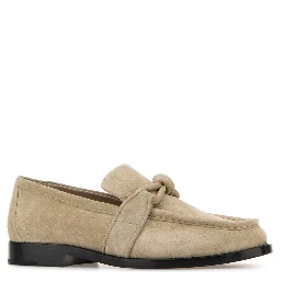 حذاء موكاسين بشرابة من جلد الغزال