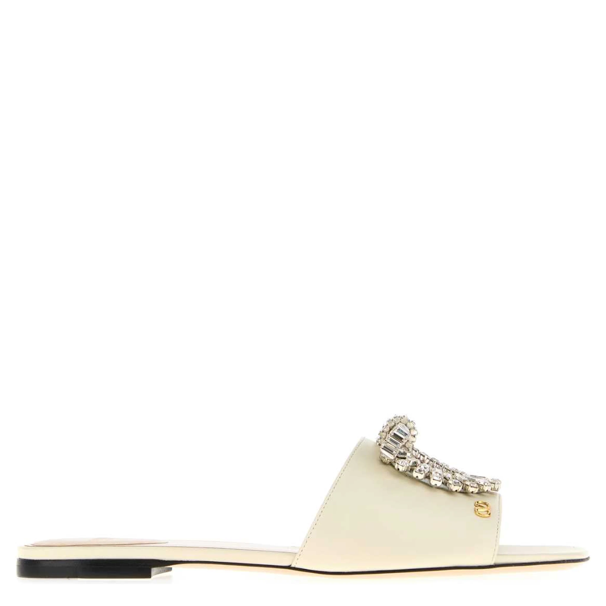 SLIDE | VALENTINO GARAVAN