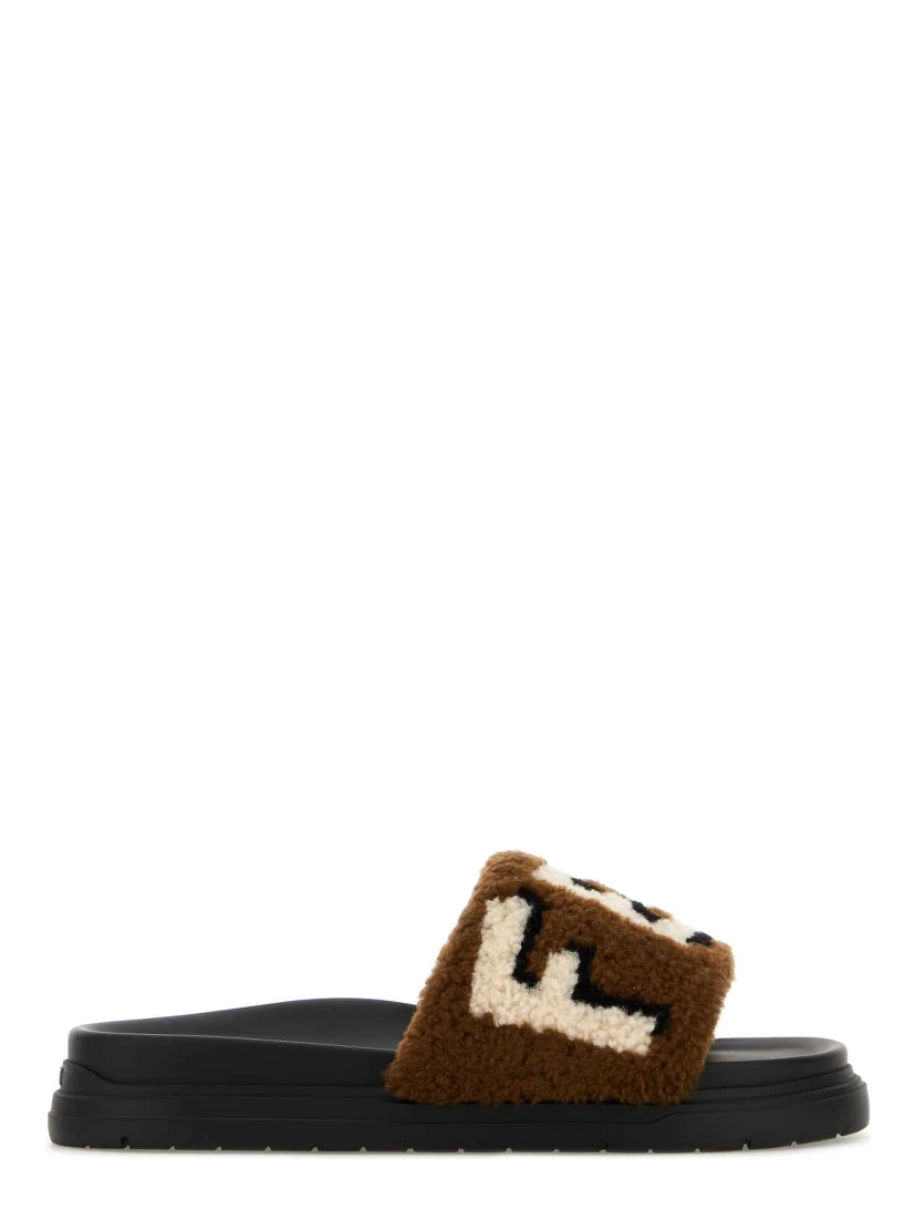 CIABATTA FUR CON LOGO FENDI
