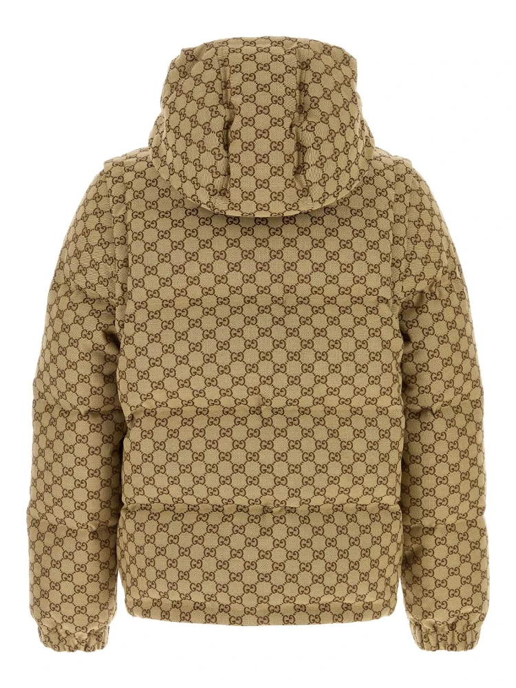 الملابس الخارجية alternative