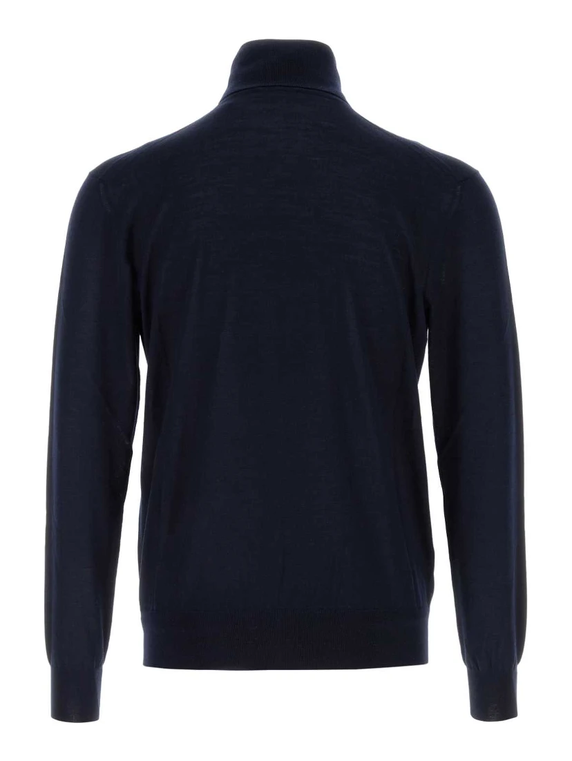 كنزة بياقة عالية