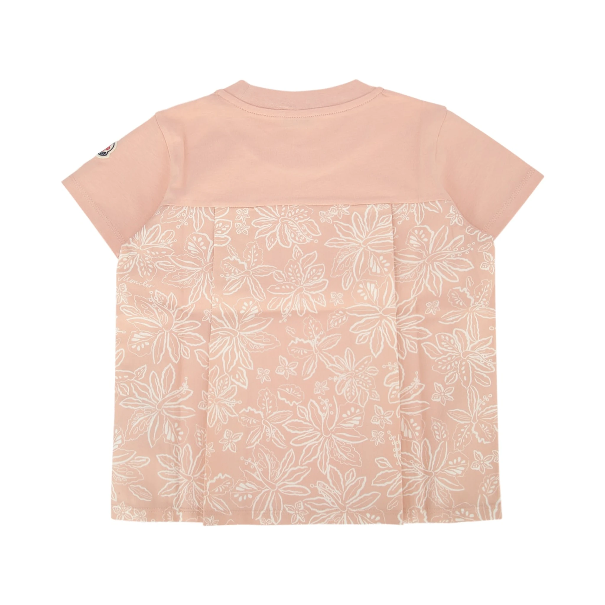 تي شيرت بأكمام قصيرة