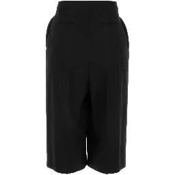 CURVED POCKET SHORTS