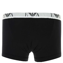 صندوق السيارة الثلاثي