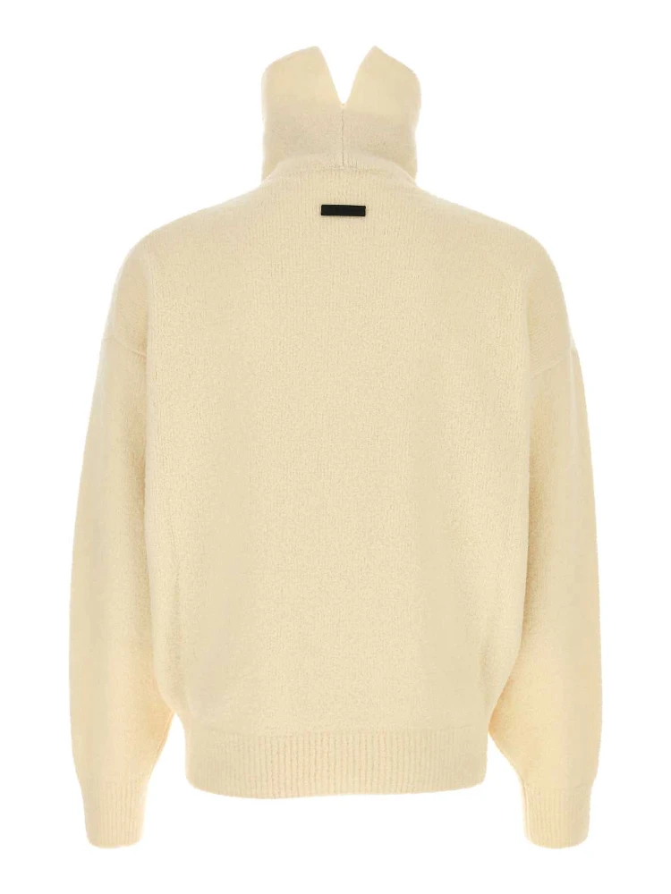 Highneck Sweater alternative