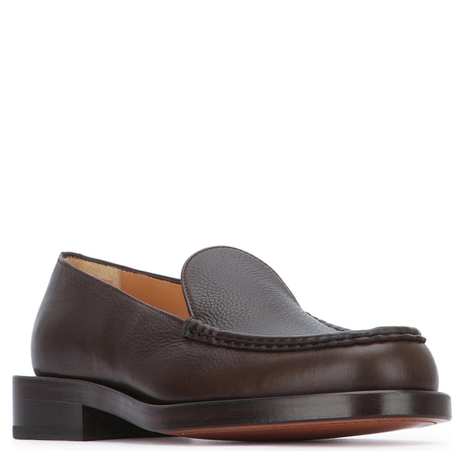 LES MOCASSINS