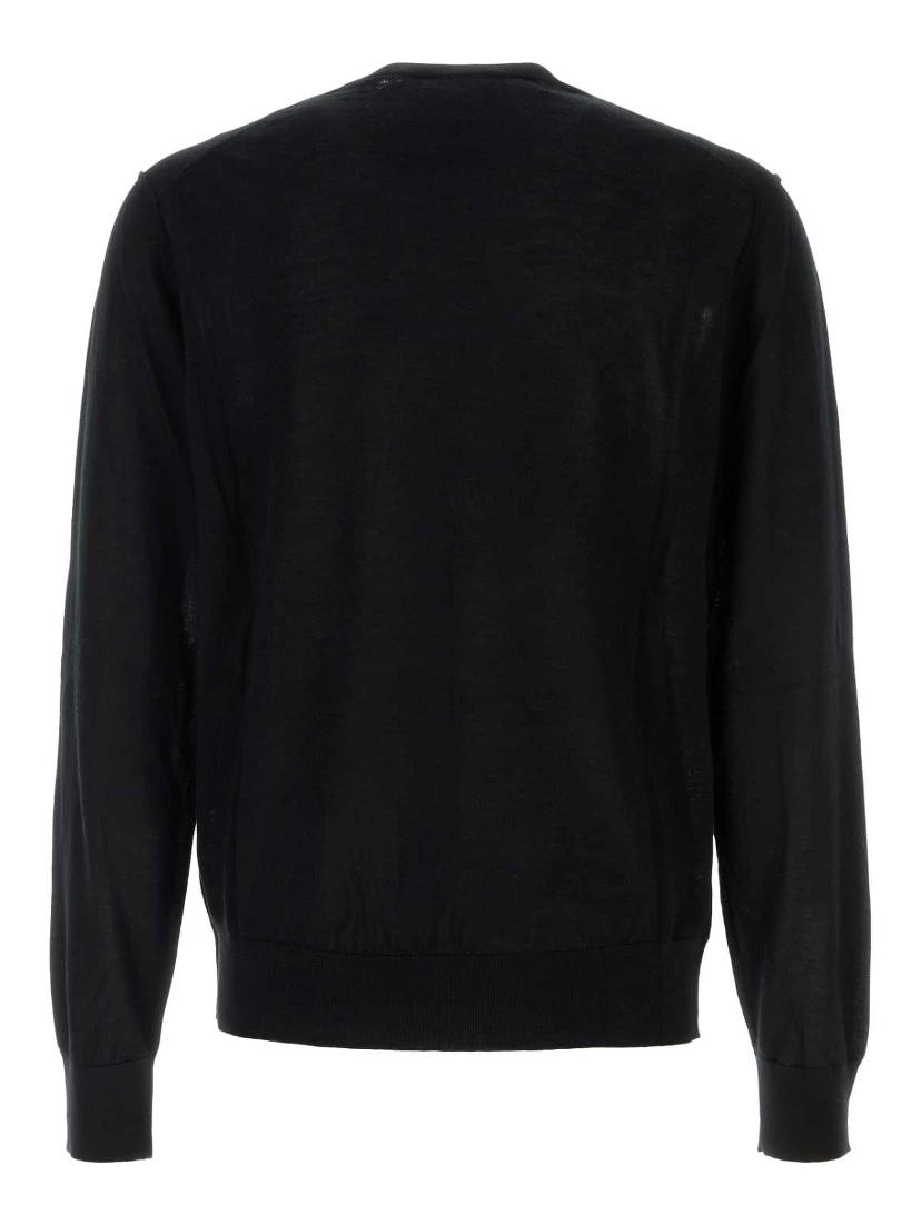 KNITWEAR